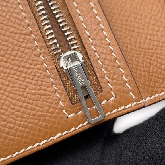 HERMES Bean Soufre Epsom Gold 039785CK 37 - Picture 4 of 12